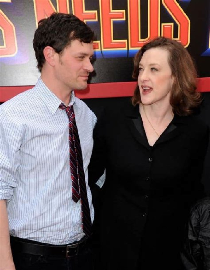 
Tom Everett’s Past Relationships 
